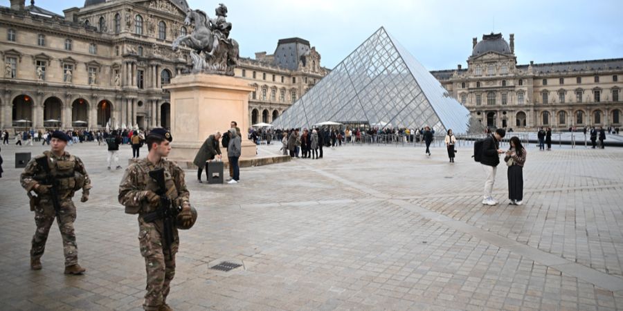 louvre