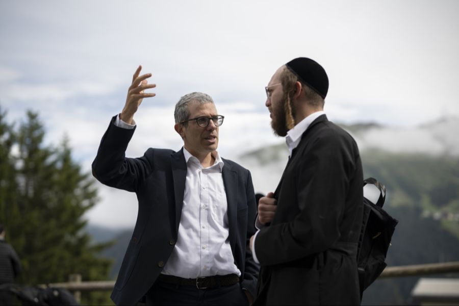 Jonathan Kreutner (links) hat von jüdischen Personen Rückmeldungen erhalten: An dem Tag der Demo hätten Unsicherheit und Besorgnis geherrscht. (Archivbild)