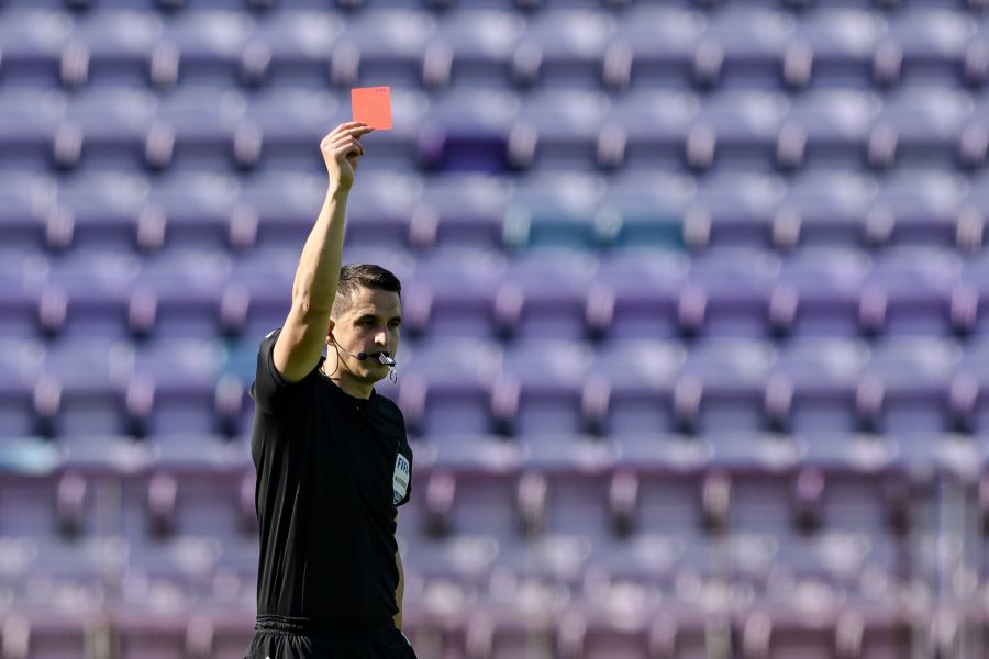 In der Super League hat Tschudi in knapp zehn Jahren 117 Spiele gepfiffen. (Archivbild)