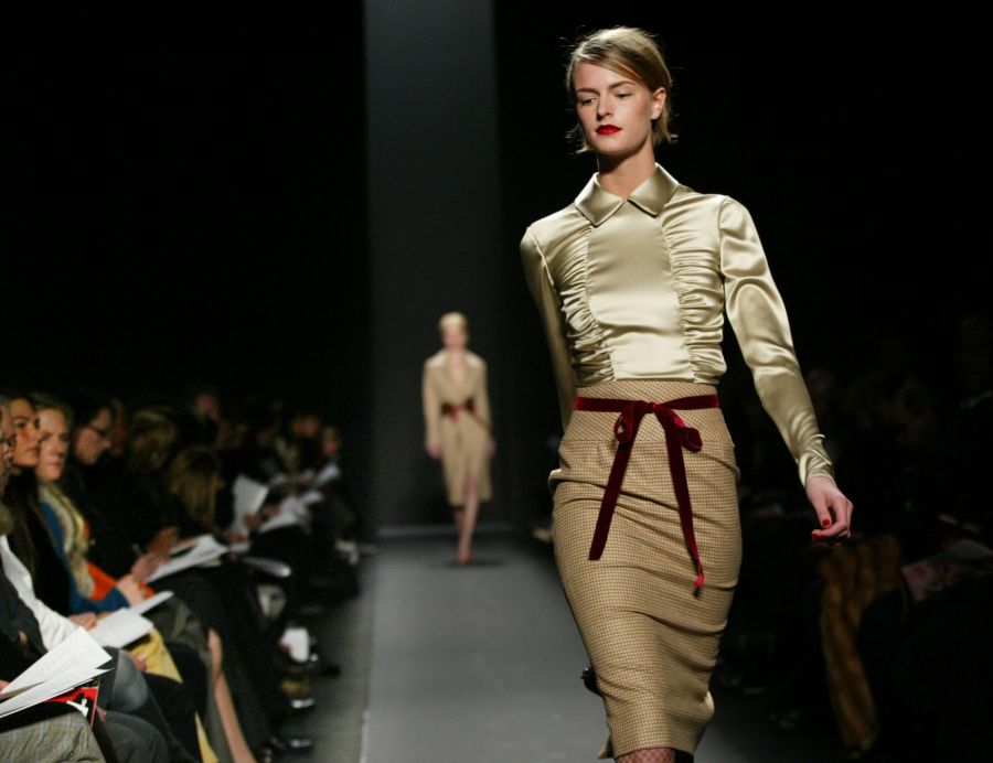 Dafür wurden 37'000 Bilder von Frauenkleidern von 1869 bis heute analysiert. (Symbolbild)