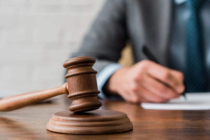 Gericht Urteil Richter