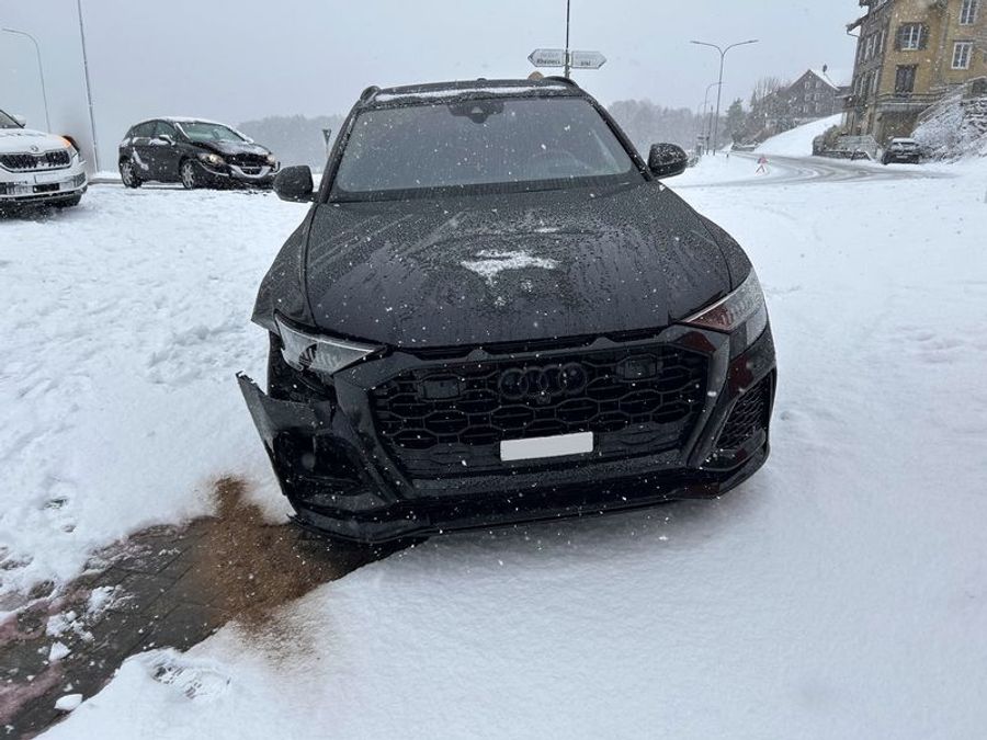 An den Fahrzeugen entstanden Sachschäden.