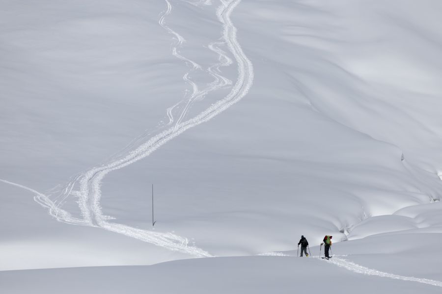 Entscheidend ist nämlich nicht die Schneemenge, sondern vor allem der Aufbau der Schneedecke.