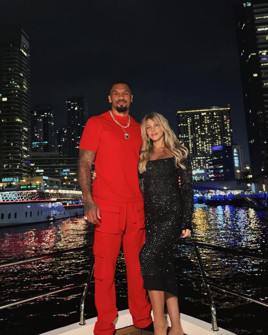 Mit ihrem Ehemann Dominic hat sie sich in den letzten Jahren einen Luxus-Lifestyle aufgebaut.