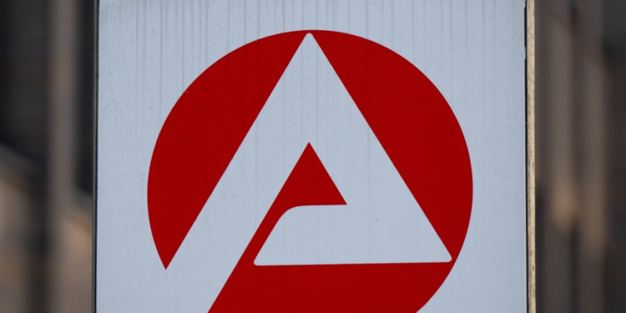 Auch mit Frühjahrsbeginn hat es in Deutschland keine Trendwende auf dem Arbeitsmarkt gegeben. Die Zahl der Arbeitslosen ist im April im Vergleich zum Vormonat zwar um 13'000 gesunken, ...