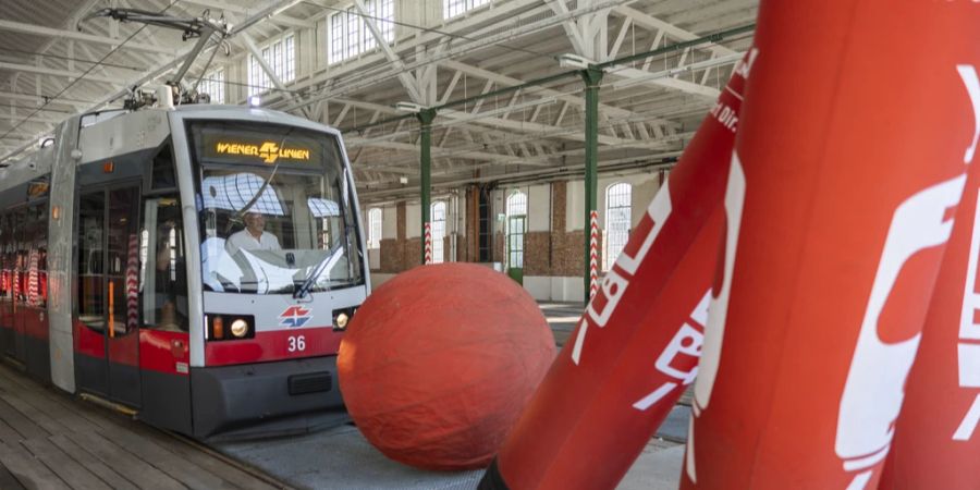 tram em