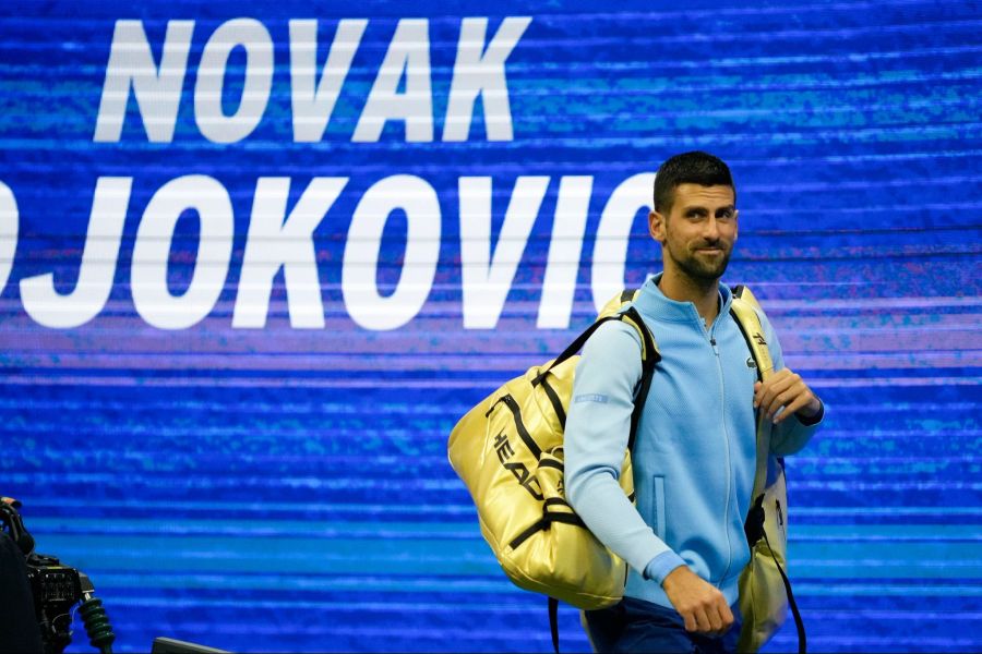 Novak Djokovic fliegt an den US Open bereits in der dritten Runde raus.