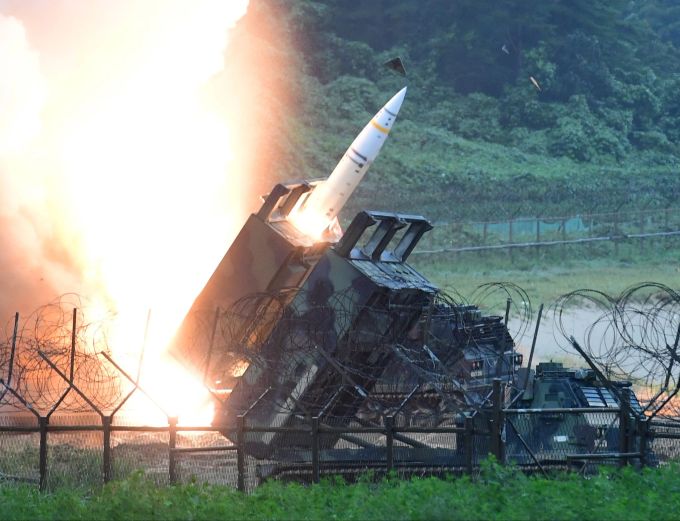 ATACMS-Rakete im Einsatz. (Archivbild) -/yonhap/dpa ukraine