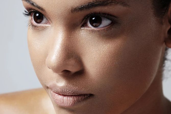 frau mit schöner haut