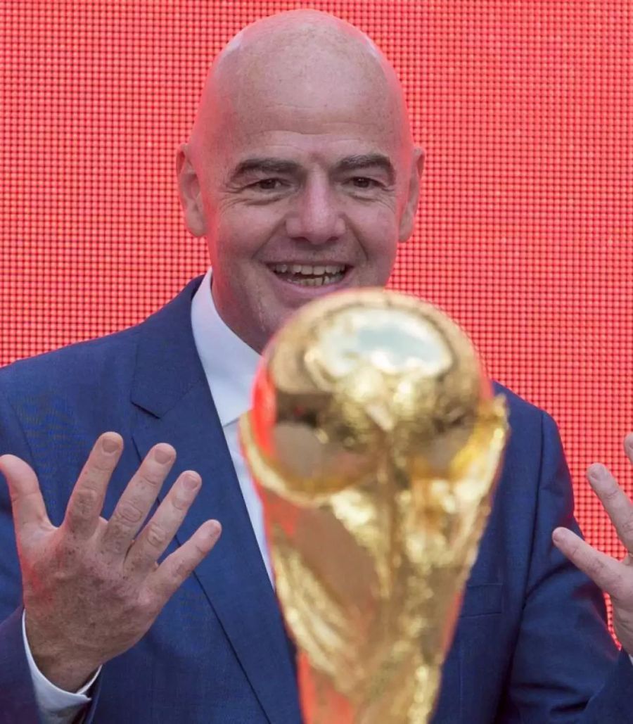 Jetzt zieht der Fifa-Boss den Plan zurück, da er Spaltung geschaffen habe.