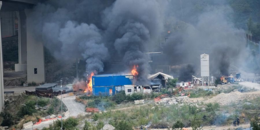 Am Wochenden kamen es an der italienisch-französischen Grenze, hier im italienischen Chiomonte, zu Ausschreitungen bei Protesten gegen eine geplante Hochgeschwindigkeitsstrecke zwische...