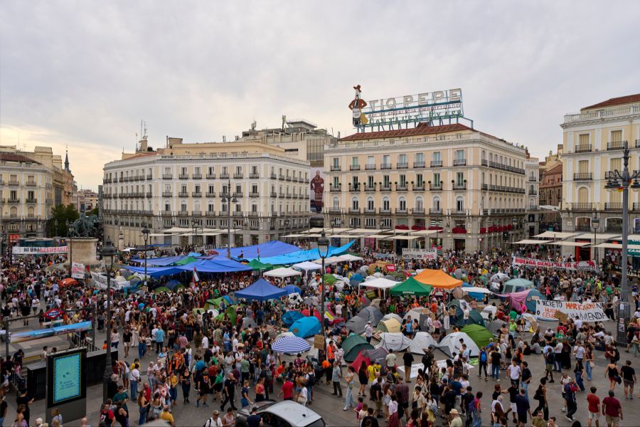 Aus Empörung über die Zwangsräumung der 87-Jährigen und Ärger über die immer grössere Wohnungsnot in Spanien waren in Madrid am Wochenende Zehntausende auf die Strasse gegangen.