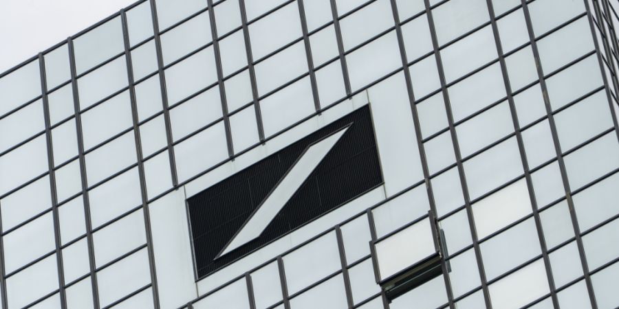Die Geschäfte der Deutschen Bank laufen weiter gut. Im dritten Quartal konnte das grösste Geldhaus Deutschlands einen Milliardengewinn ausweisen. (Archivbild)