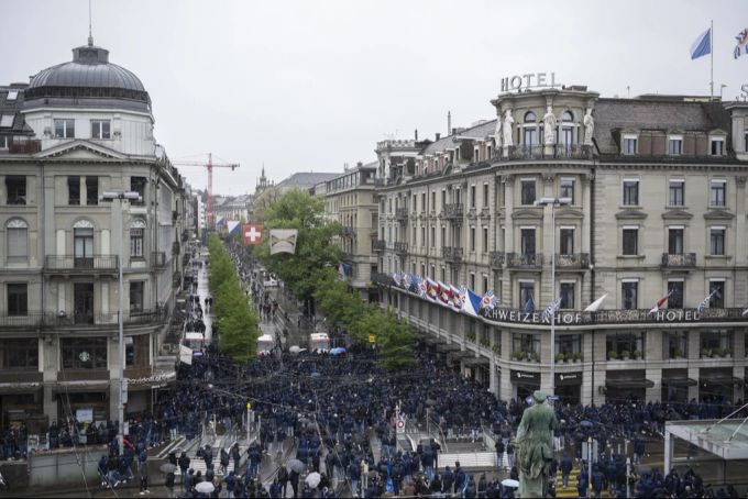 Grösser Aufmarsch in der Zürcher Innenstadt. FC Zürich