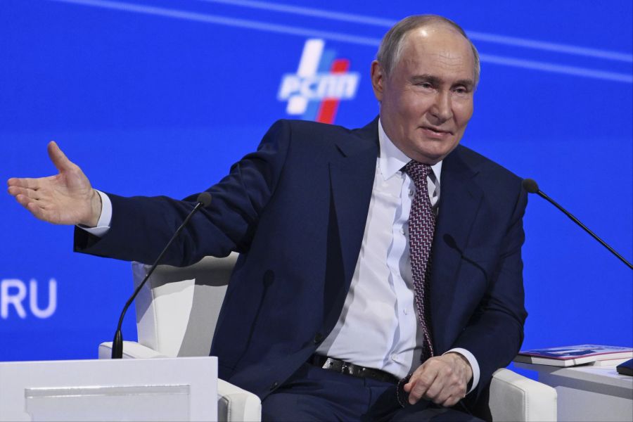 «Die Ukraine wird Putins Bedingungen nie annehmen. Putin ist auf alle Fälle an einer Weiterführung des Krieges interessiert. Seine ganze Wirtschaft dient ja auch diesem Zweck», erklärt Hayoz.