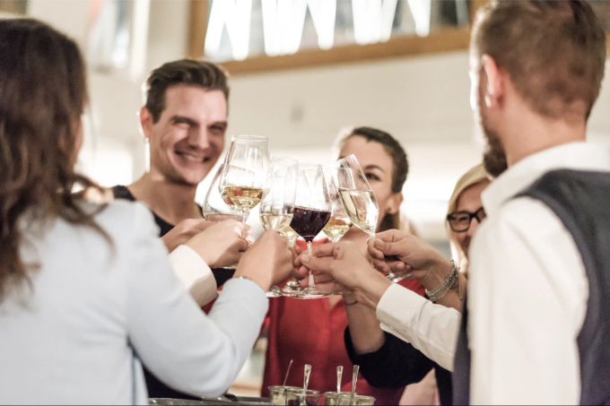 Geburtstage, Jubiläen oder Familienfeste: Feiern Sie Ihr Fest auf dem Vierwaldstättersee! SGV