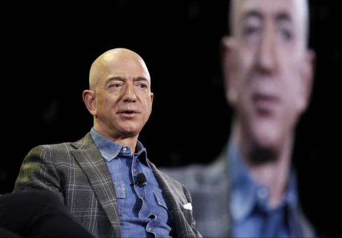 Auch Amazon-Gründer, Jeff Bezos, näherte er sich zuletzt Trump an. Trump und Tech