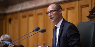 Stiftung - Candinas wird Präsident der Päpstlichen Schweizergarde Stiftung - Candinas wird Präsident der Päpstlichen Schweizergarde