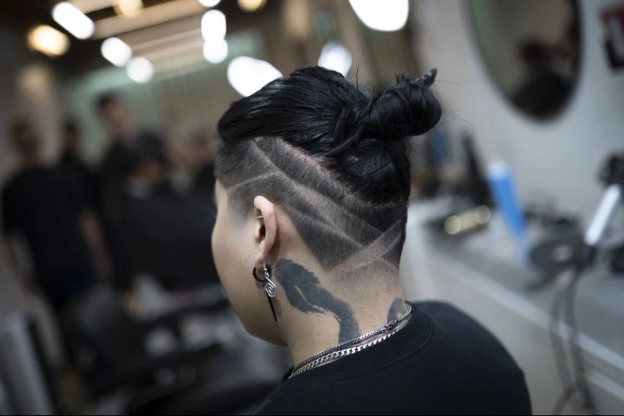 Zynisch meint eine Frau auf Facebook: «Die grosse Frage ist, ob da nun ein Barbershop oder eine Kebab-Bude einzieht.» (Symbolbild)