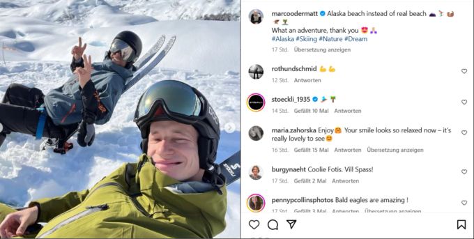 Marco Odermatt und Steven Nyman geniessen in Alaska die Sonne. Marco Odermatt