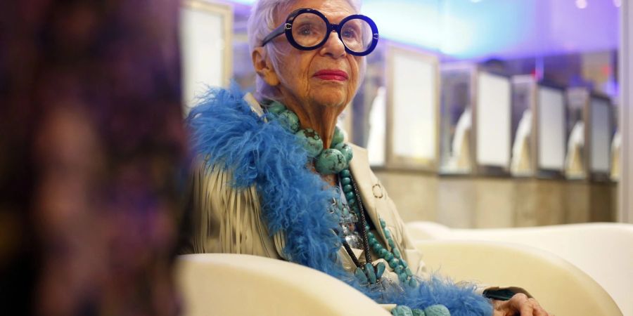 Iris Apfel im Jahr 2016.