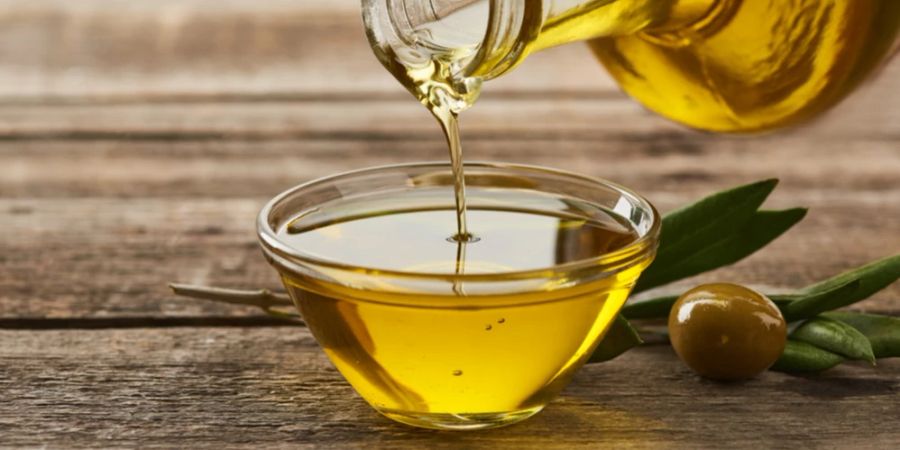 Olivenöl wird schon seit Jahrtausenden von Menschen verspeist.