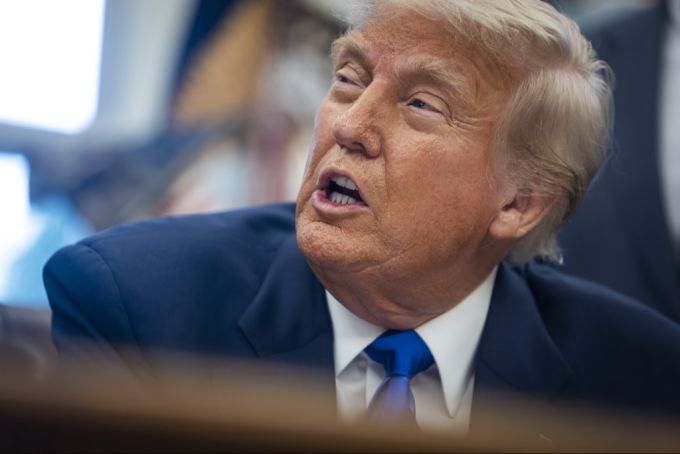 Trump erwägt ein Treffen mit Putin während seiner Reise nach Saudi-Arabien in diesem Monat. trump putin