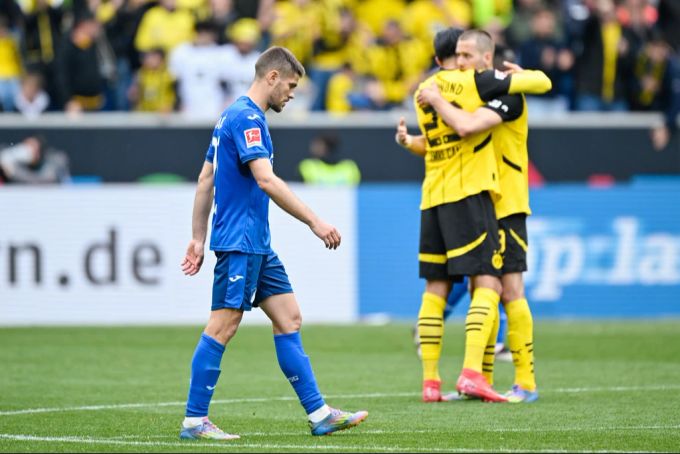 Borussia Dortmund feiert in der Bundesliga gegen Hoffenheim einen Last-Minute-Sieg. Bundesliga TSG BVB