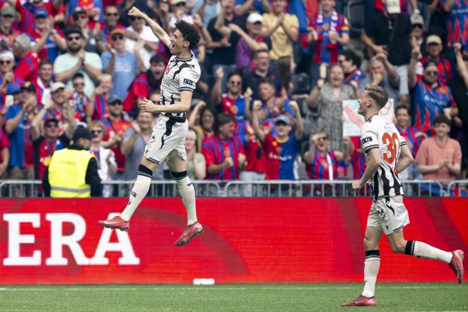 Marin Soticek feiert das Tor zum 3:1 für den FC Basel im Cup-Final. FC Basel Marin Soticek