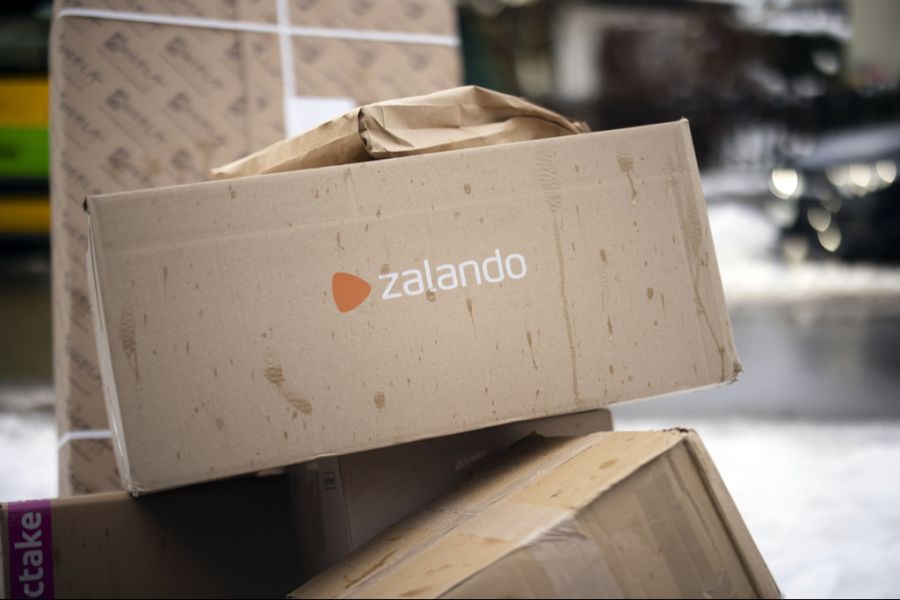 Auch bei Zalando-Bestellungen zahlen Schweizer mehr.