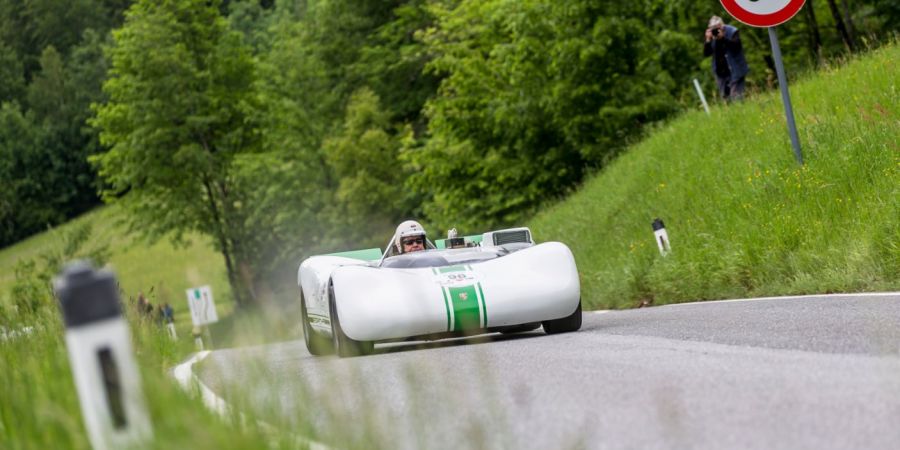 Porsche 909
