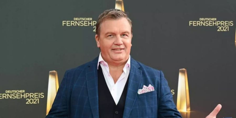 Hape Kerkeling, Entertainer, Bestsellerautor und Komiker, kommt zur Verleihung des Deutschen Fernsehpreises 2021. (Archivbild). Foto: Henning Kaiser/dpa