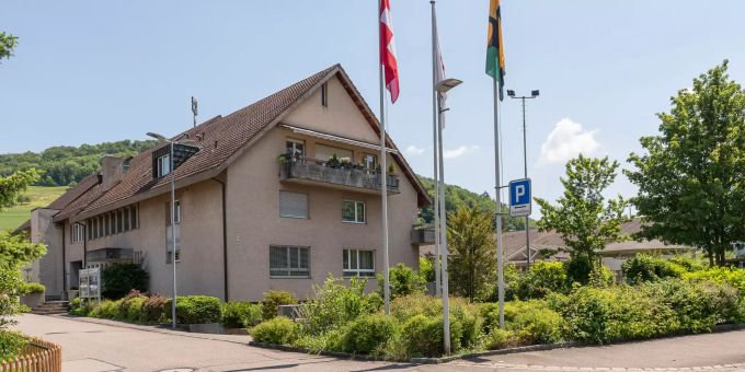 Gemeindeverwaltung in Thürnen. Gemeindeverwaltung in Thürnen.