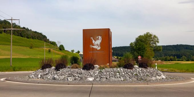 Kreisel in Embrach. Kreisel in Embrach.
