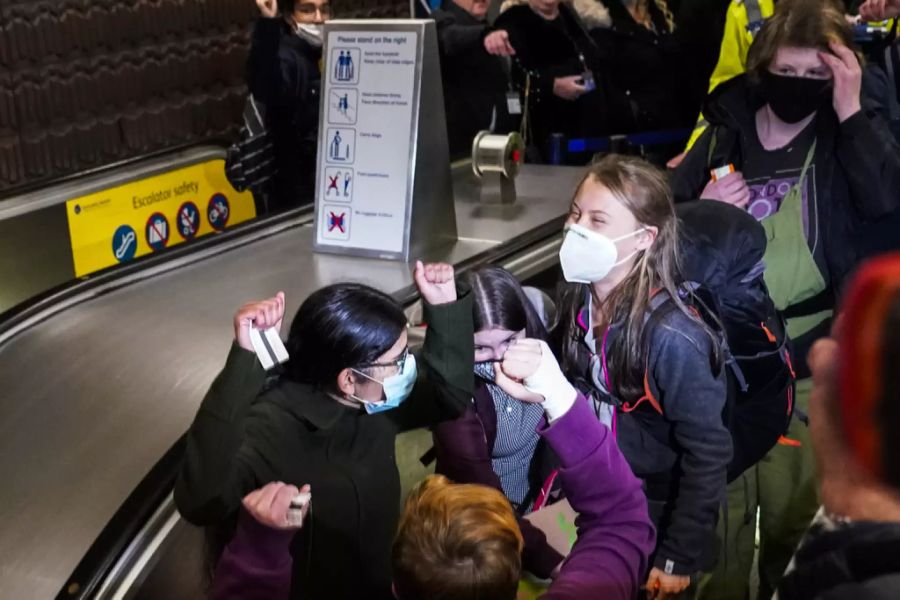 Die junge Schwedin kam am Sonntag in Glasgow an und wird an zwei grossen Protestmärschen teilnehmen.