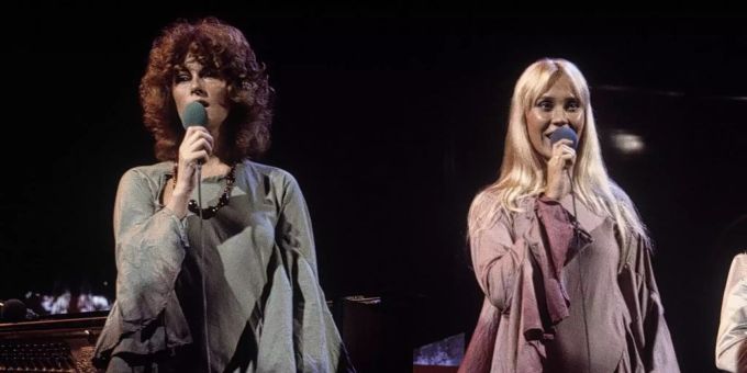Anni-Frid Lyngstad (l.) und Agnetha Fältskog von ABBA machen endlich wieder gemeinsam Musik. abba