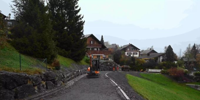 Ein 38-jähriger Polier wurde unbestimmt verletzt. Unfall