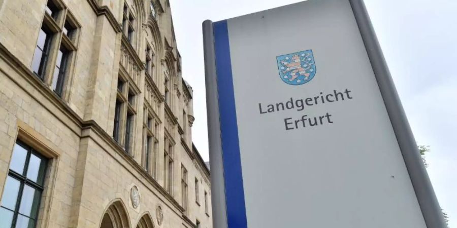 Der Täter ist vor dem Landgericht Erfurt unter anderem wegen gefährlicher Körperverletzung verurteilt worden. Foto: Martin Schutt/dpa