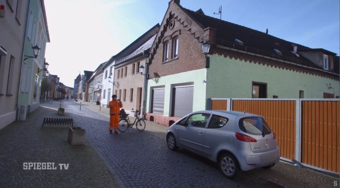 Falschparkierer werden fotografiert.