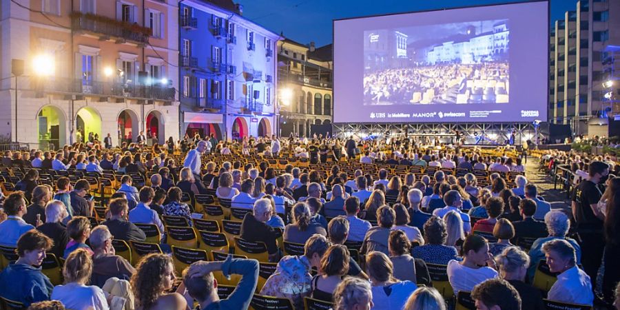 Bringen das Locarno Film Festival im Kleinformat auf ihre Plätze: Die Gemeinden der Region Locarno feiern das 75-Jahr-Jubiläum des Festivals mit einem wandernden Open-Air-Kino.