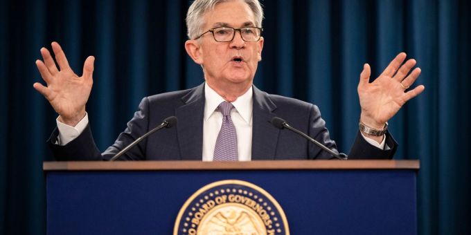 Fed-Chef Jerome Powell äussert sich während einer Pressekonferenz im Anschluss an eine Sitzung der US-Notenbank. Fed-Chef Jerome Powell äussert sich während einer Pressekonferenz im Anschluss an eine Sitzung der US-Notenbank.