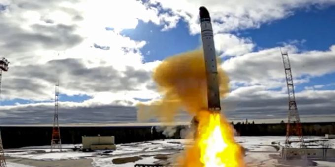 Putin prahlt mit seiner neuen Atom-Rakete. (Symbolbild) rakete