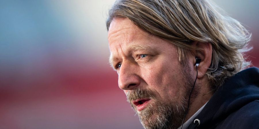 Für Sportdirektor Sven Mislintat geht es mit dem VfB Stuttgart um den Verbleib in der Fussball-Bundesliga.