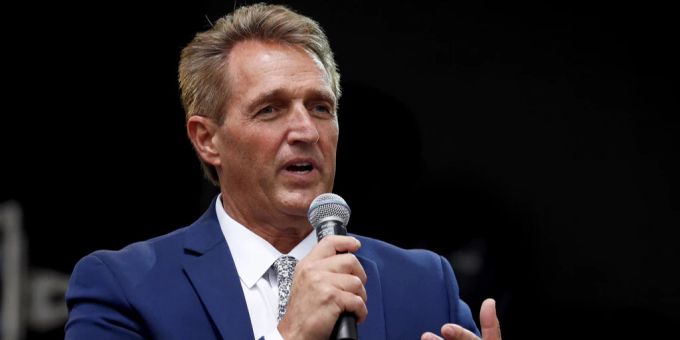 Jeff Flake spricht an einem Gipfel. (Archivbild) türkei