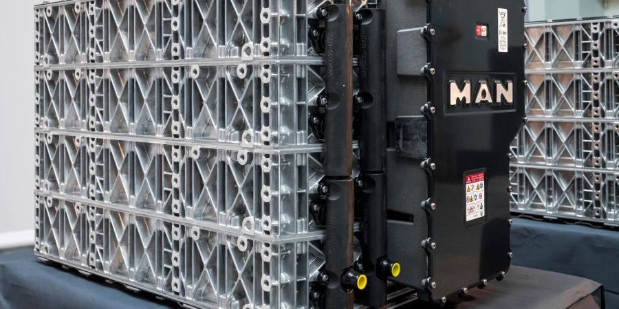 Ein Akkupack von MAN, der für den Antrieb in Elektro-Lastwagen eingesetzt werden soll.