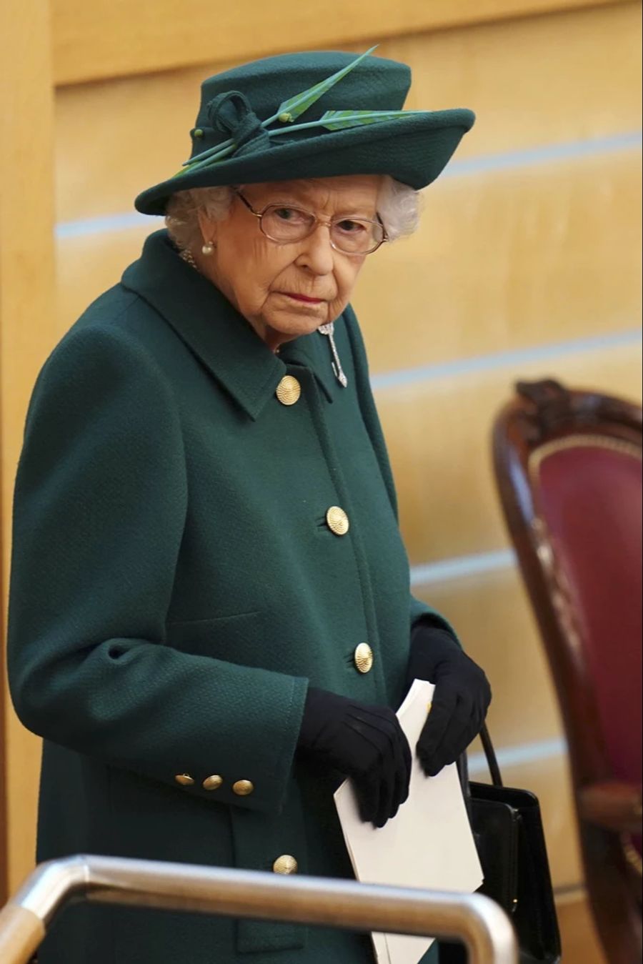 Da dürfte die Queen nicht «amused» sein! Enkel Harry hat dem Thronjubiläum noch immer nicht zugesagt.