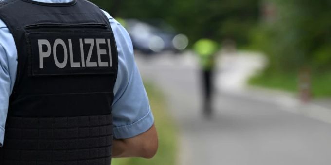Polizist im Einsatz Polizist im Einsatz