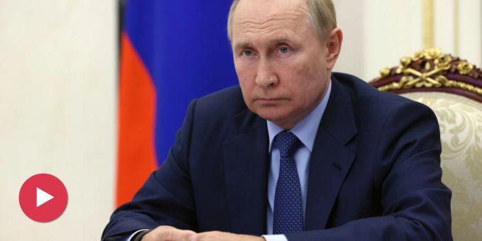 Aus Klinik in Krieg - Putin rekrutiert psychisch Kranke als Soldaten