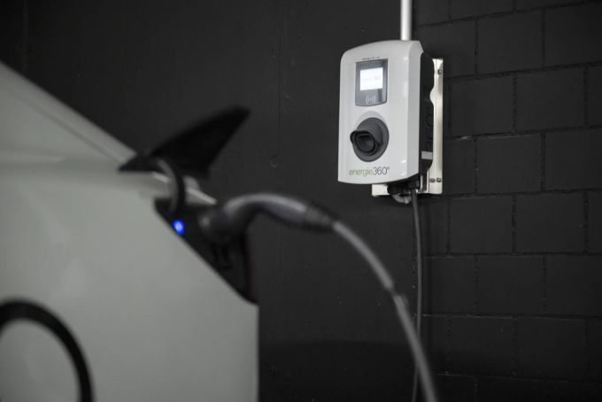 Die Wallbox ist eine Ladevorrichtung, die speziell für die E-Mobilität entwickelt wurde. E-Mobilität Wallbox