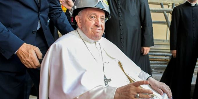 Papst Franziskus bei seinem Besuch in L'Alquila L'Alquila papst franziskus